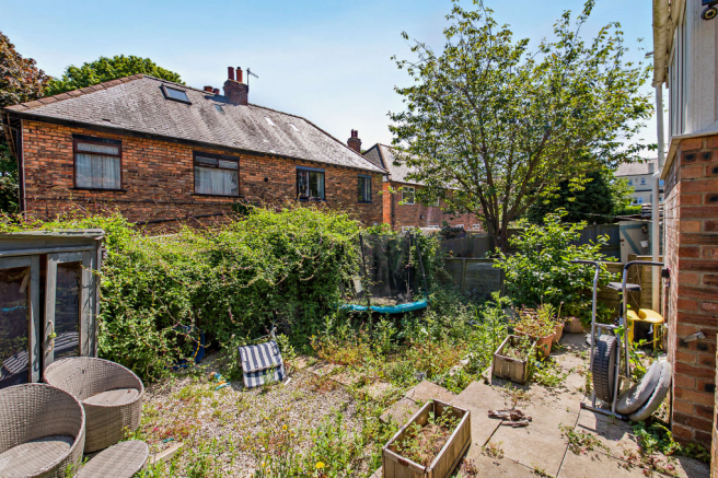 3 bed Semi-Detached for sale Image 7