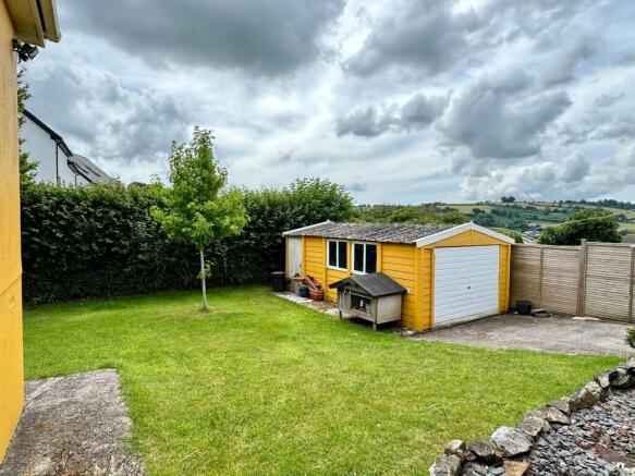 Courtfield, Totnes, TQ9 photo 4