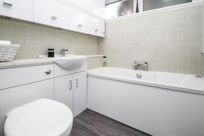 Family Bathroom 