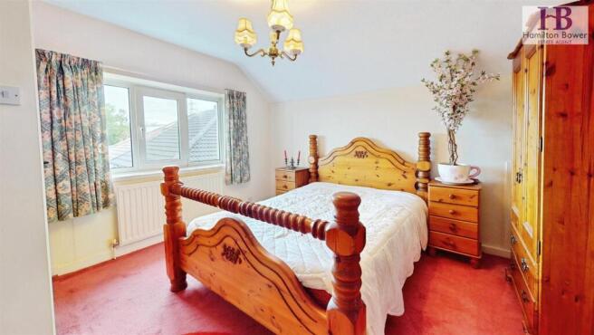 2 bed Semi-Detached Bungalow for sale Image 7