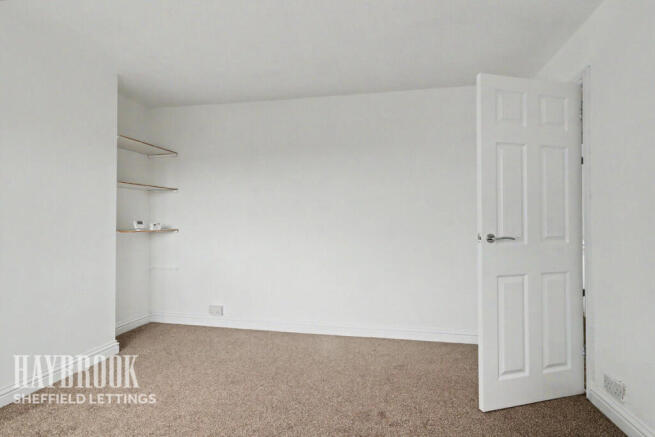 3 bed Semi-Detached to rent Image 10