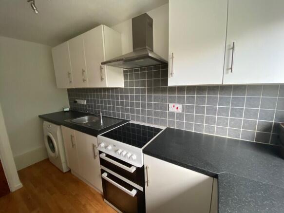 Kitchen (2)