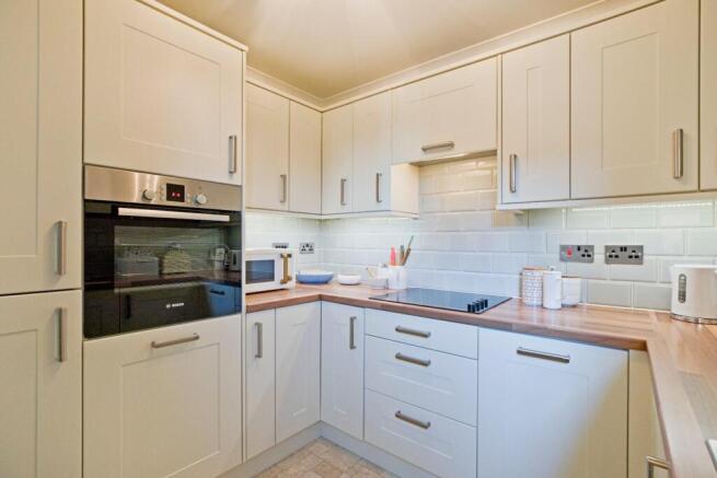 1 bed Apartment for sale Image 8