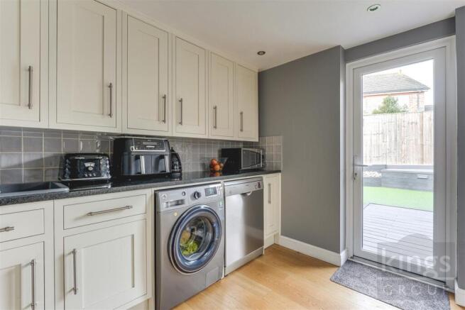 Utility Room jpg