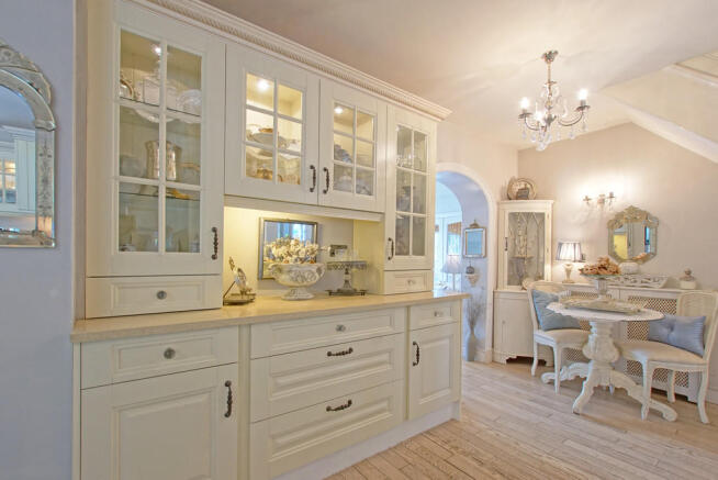 Kitchen/Dining/Fa...
