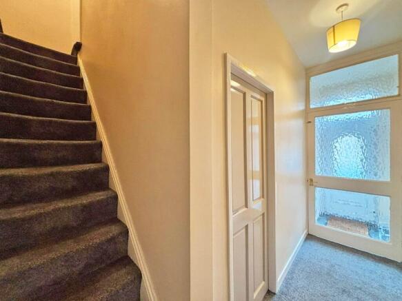 2 bed Terraced to rent Image 12