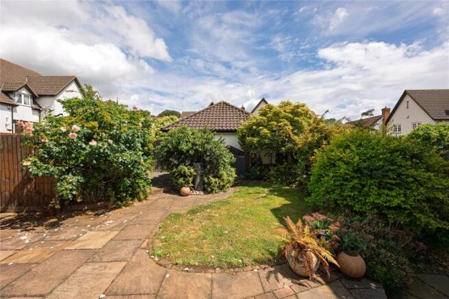 The Beeches, Silsoe, Bedfordshire, MK45 photo 4