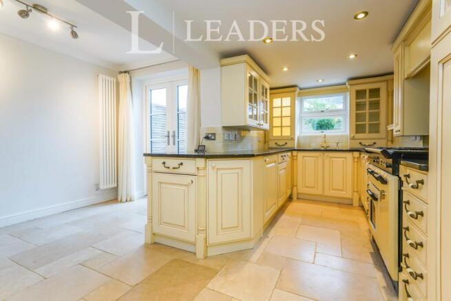 kitchen/dining room