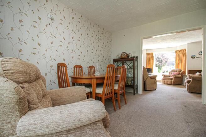 Blunden Road, Farnborough, GU14 photo 4