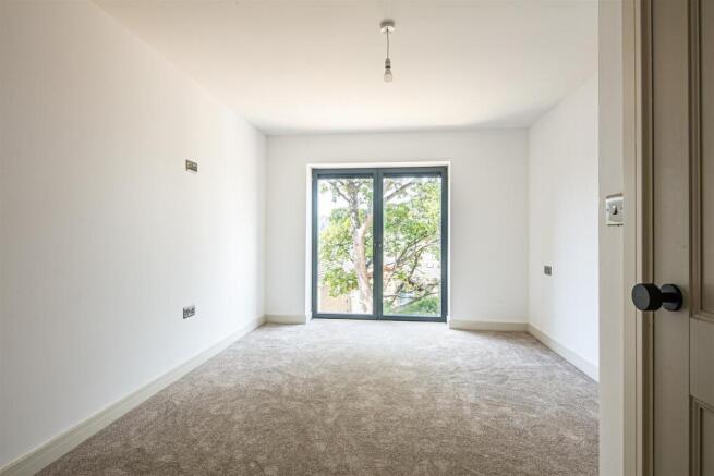 2 bed Apartment for sale Image 8