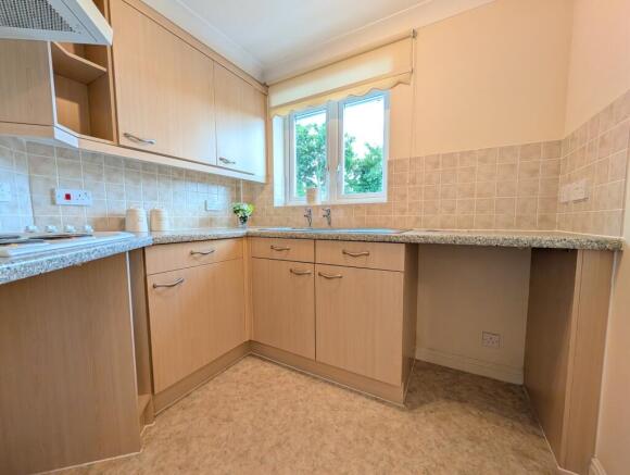 Apartment 35 Davies Court, Metcalfe Drive, Romiley photo 4