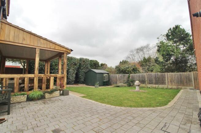 GARDENS - Further