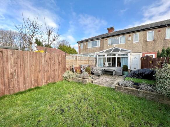 rear garden 4.jpg