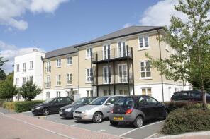 Flat 1, Boleyn Court, Tudor Way, Knaphill, Woking GU21 2UA