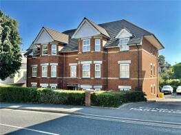 Flat 6, 41, Alumhurst Road, Bournemouth BH4 8EW