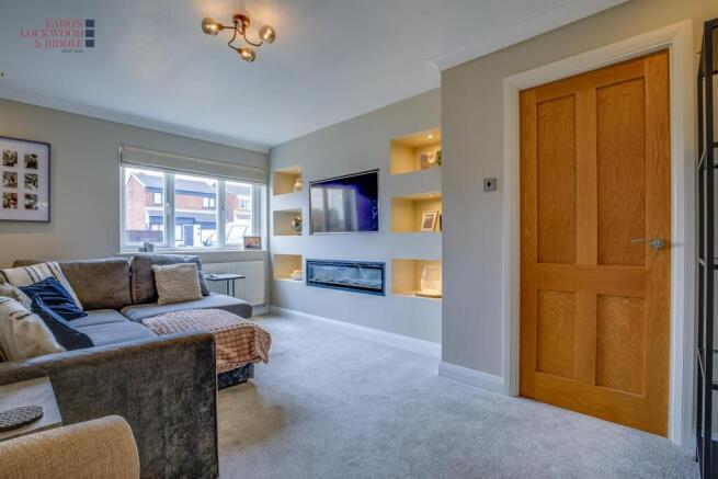 2 bed Semi-Detached for sale Image 5