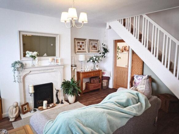 Hall Close, Mottram, SK14  photo 5