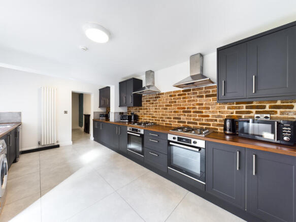 House Share to rent Image 7