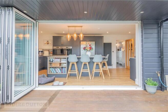 Bi-Fold To Garden