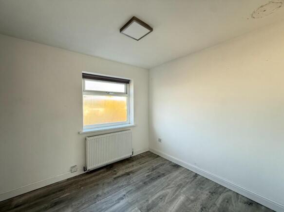 2 bed Semi-Detached for sale Image 6