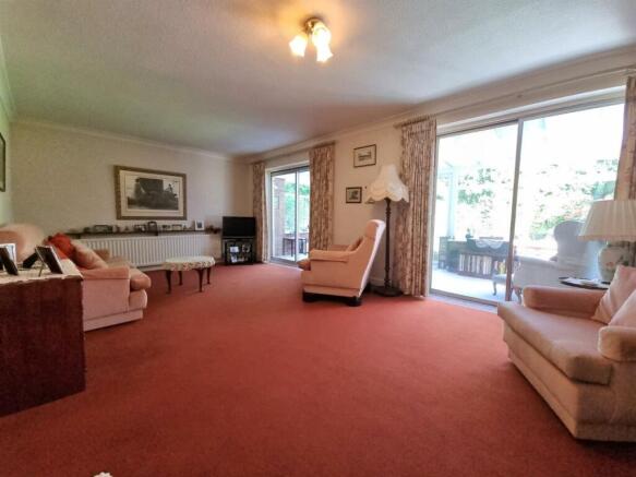 Living/Dining Room
