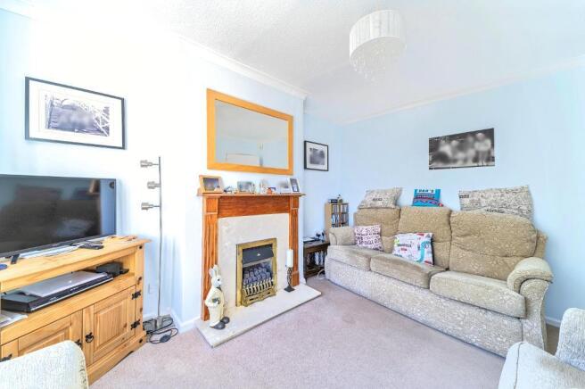 Putnoe Heights, Bedford, MK41 8EB photo 4