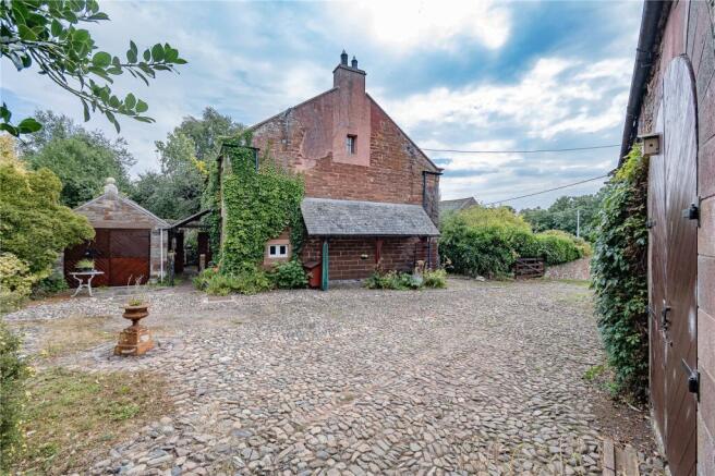 Gate Farm House