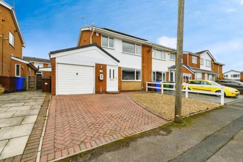 Far Hey Close, Manchester, M26