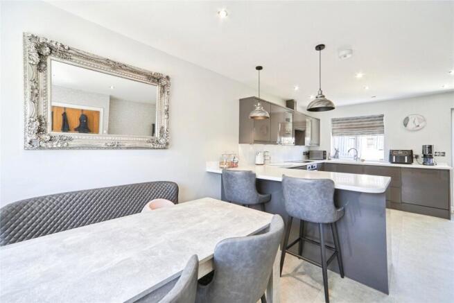 3 bed Detached for sale Image 8