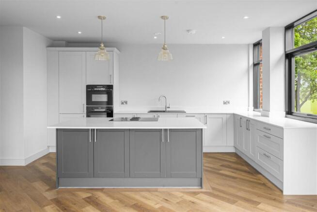 2 bed Apartment for sale Image 9
