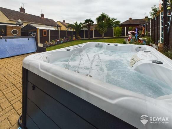 Hot Tub.jpg