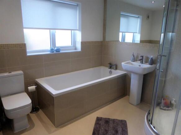 FAMILY BATHROOM