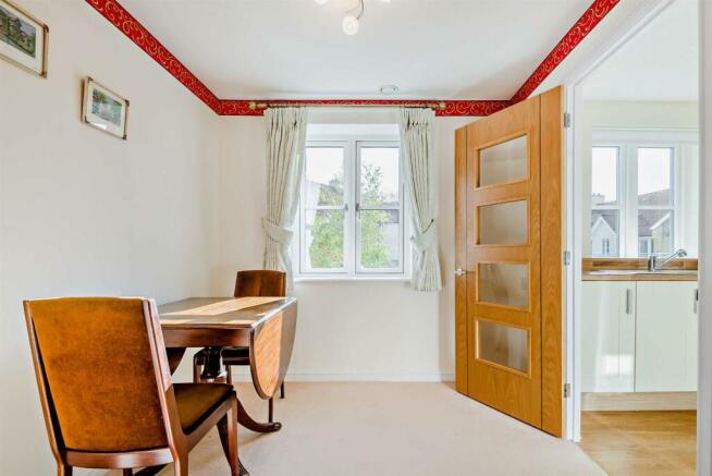 8575760-interior03-800.jpg