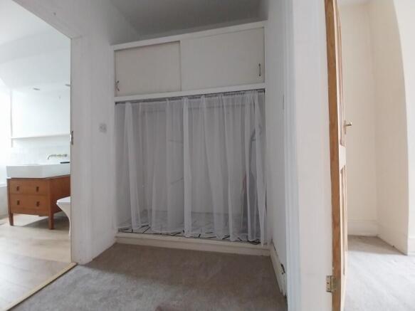 3 bed End of Terrace to rent Image 8