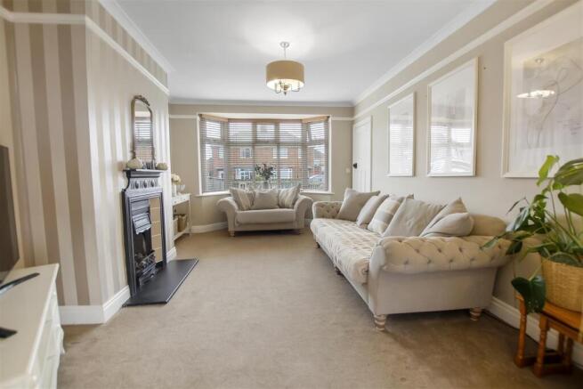 3 bed Terraced for sale Image 10