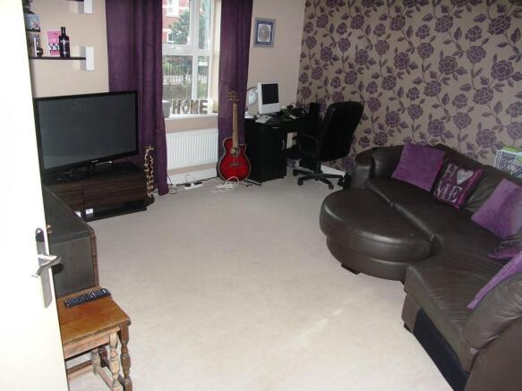 Lounge S66 3XH