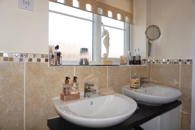Master En-suite