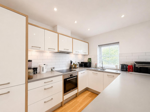 KITCHEN..png