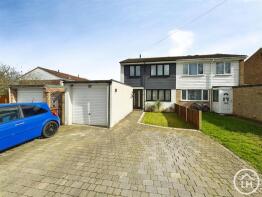 21, Nares Road, Parkwood, Gillingham ME8 9RG