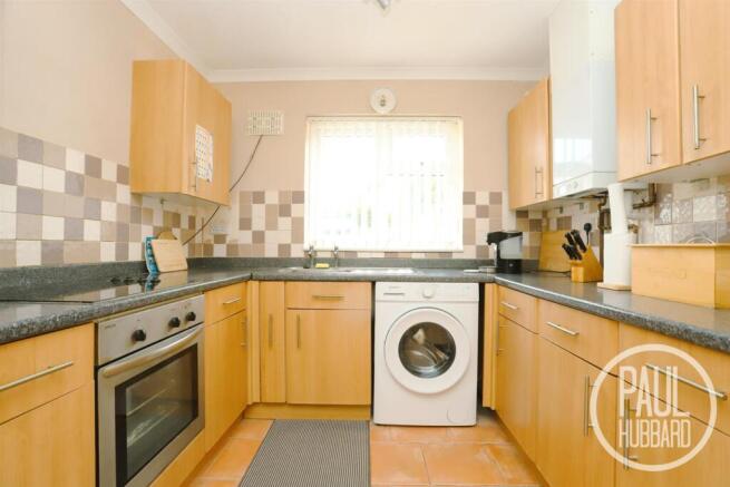 Wheatacre Drive, Corton, NR32 photo 2
