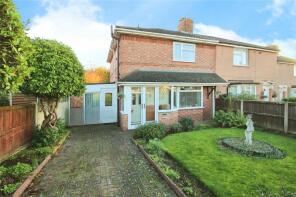 37, Perryfields Road, Bromsgrove B61 8SZ
