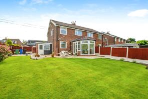 47, Newington Drive, Bury BL8 2NE