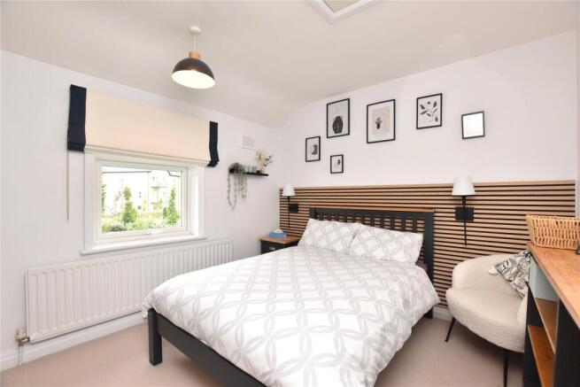 4 bed Semi-Detached for sale Image 5