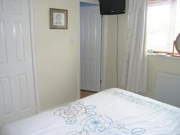 Bed 1 a