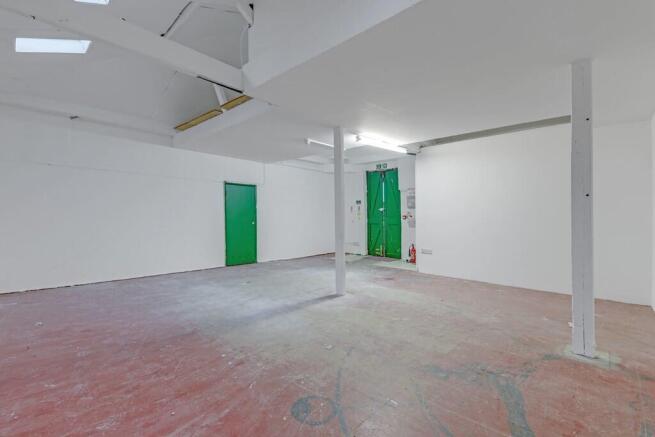 09-ab9781701-JJ-D...