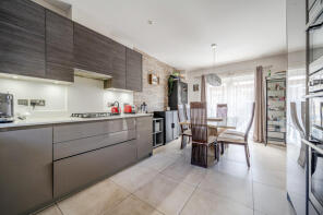 4, Sphinx Way, Underhill, Barnet EN5 2FG