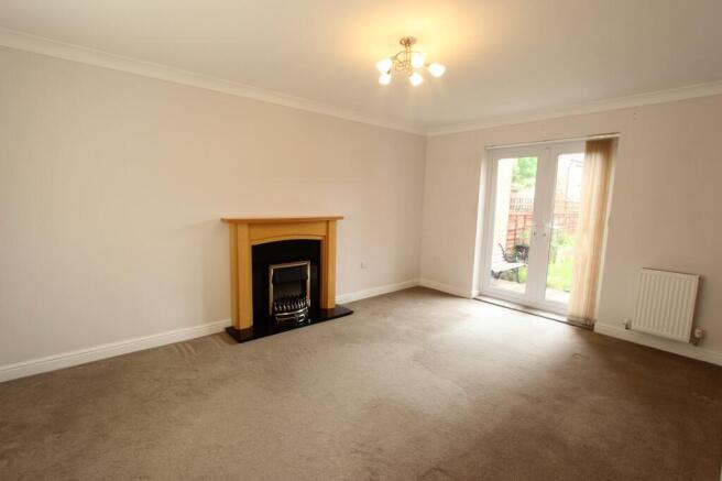 3 bed Semi-Detached to rent Image 6