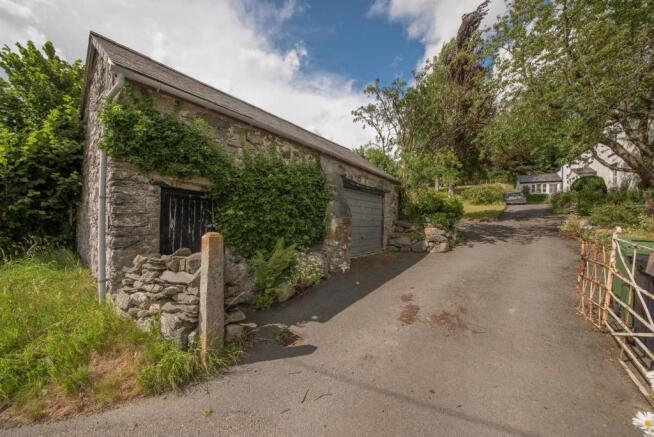 DETACHED GARAGE