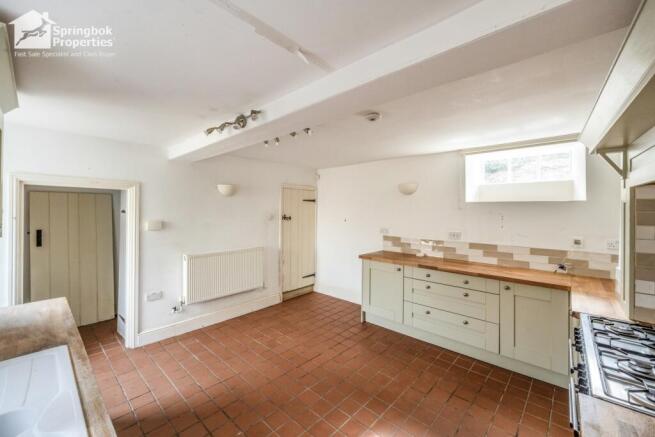 4 bed Detached for sale Image 4