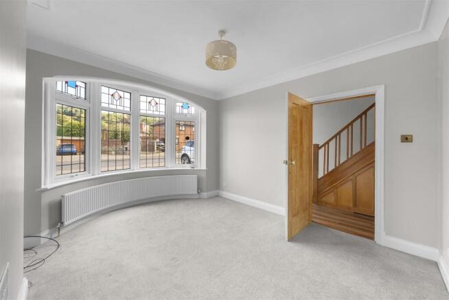 3 bed Semi-Detached for sale Image 8